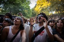 Festivaleiros no penúltimo dia do Paredes de Coura