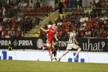 Benfica defronta E. Amadora 