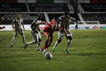 Benfica defronta E. Amadora 