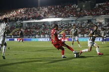 Benfica defronta E. Amadora 