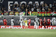 Benfica defronta E. Amadora 