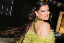 Nelly Furtado responde a críticas sobre o corpo e afirma sentir-se confiante