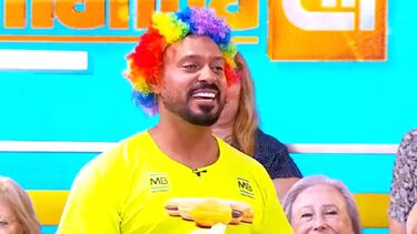 Conheça Caio e a sua técnica para vender Bolas de Berlim na praia 