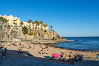 Praia da Azarujinha, em Cascais
