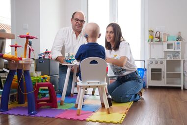 Pais de crianças com cancro reclamam respostas do Governo