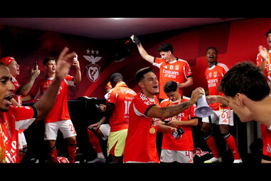 "A raiva do ano passado tem de estar toda lá dentro": Benfica mostra os bastidores da Supertaça... ao som de Quim Barreiros