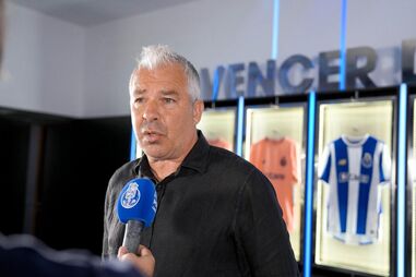 Jorge Costa entrou em paragem cardiorrespiratória no centro de treinos do FC Porto. Está em estado muito grave