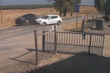 Cinco feridos em colisão entre dois carros em Pias
