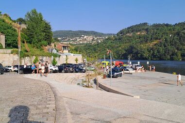 Homem morre e jovem de 15 anos fica ferida após colisão entre duas motas de água em Castelo de Paiva
