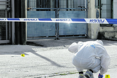 Quatro tiros contra casa de candidato do PSD
