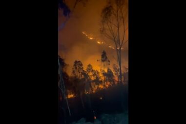Bombeiros cercados pelo fogo em Celorico de Basto 