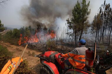 Combate a incêndio florestal em Enxarbada, Fundão