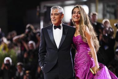 George e Amal Clooney marcam presença no Festival de Cinema de Veneza