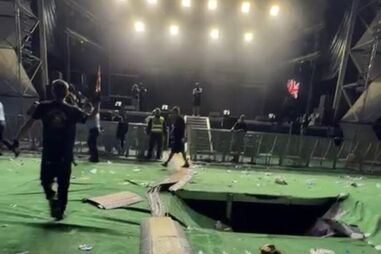 Buracos gigantes em frente ao palco provocam o caos na Feira de São Mateus