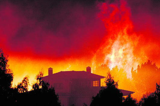 Incêndio em São Martinho da Anta, concelho de Sabrosa