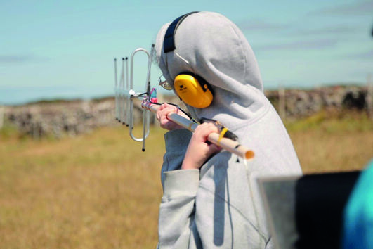 Alunos do ensino secundário lançam microssatélites nos Açores 