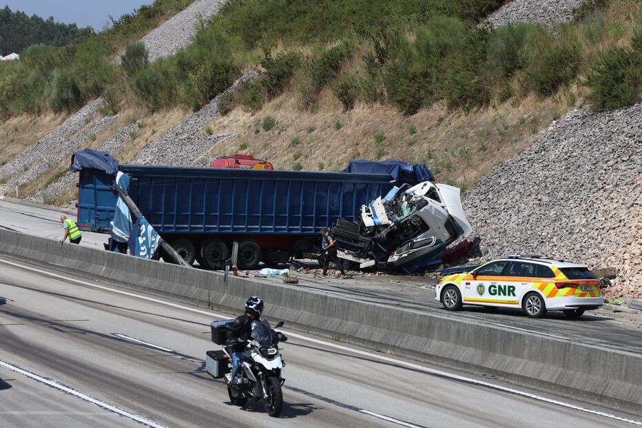 Acidente mortal na A13