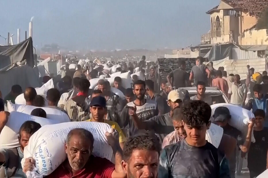 Porque é que a ajuda humanitária continua sem chegar a quem mais precisa em Gaza?   