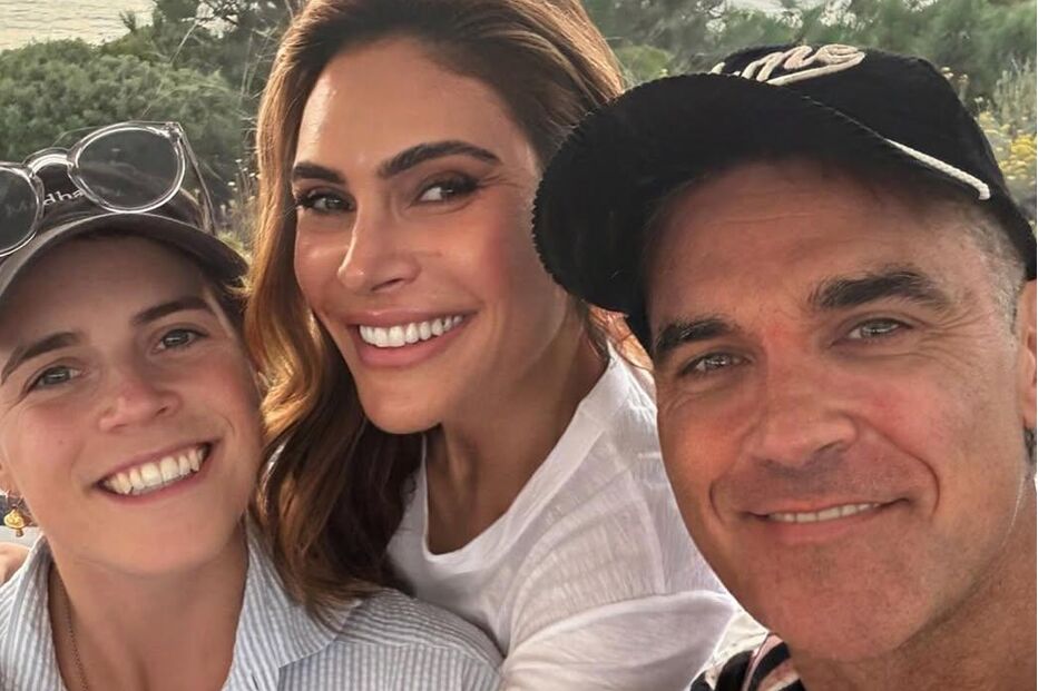 Robbie Williams e um membro da monarquia britânica de férias na Comporta, Portugal