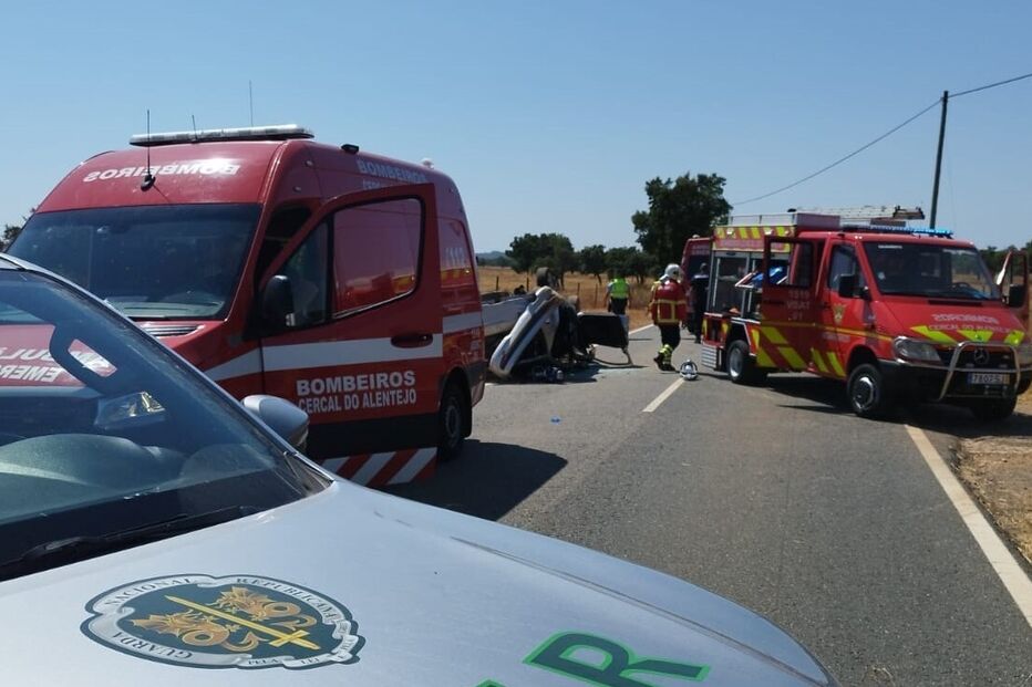 Despiste provoca dois feridos graves na EN262 em Cercal do Alentejo