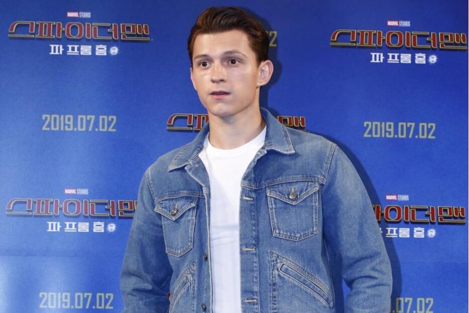 Tom Holland promove 