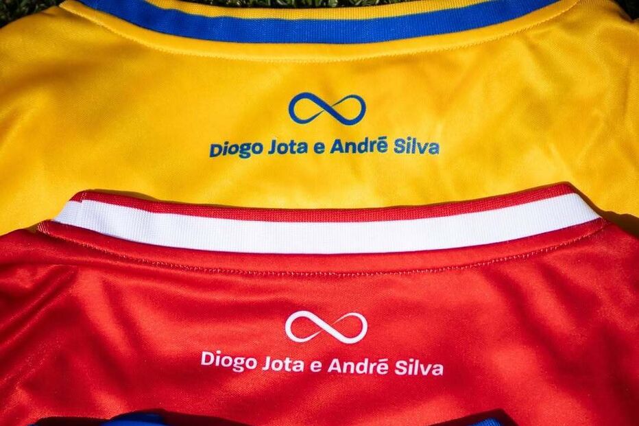 Diogo Jota e André Silva homenageados em camisolas do Gondomar