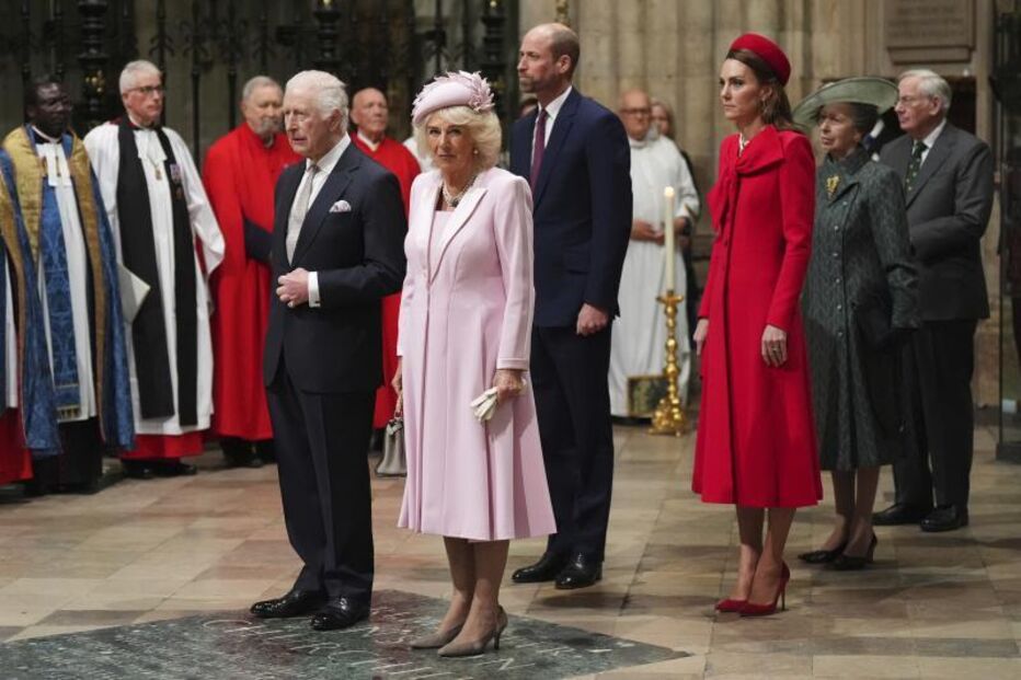 Realeza britânica junta-se num evento formal