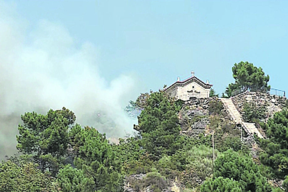Capela foi ameaçada pelas chamas em Vila Real