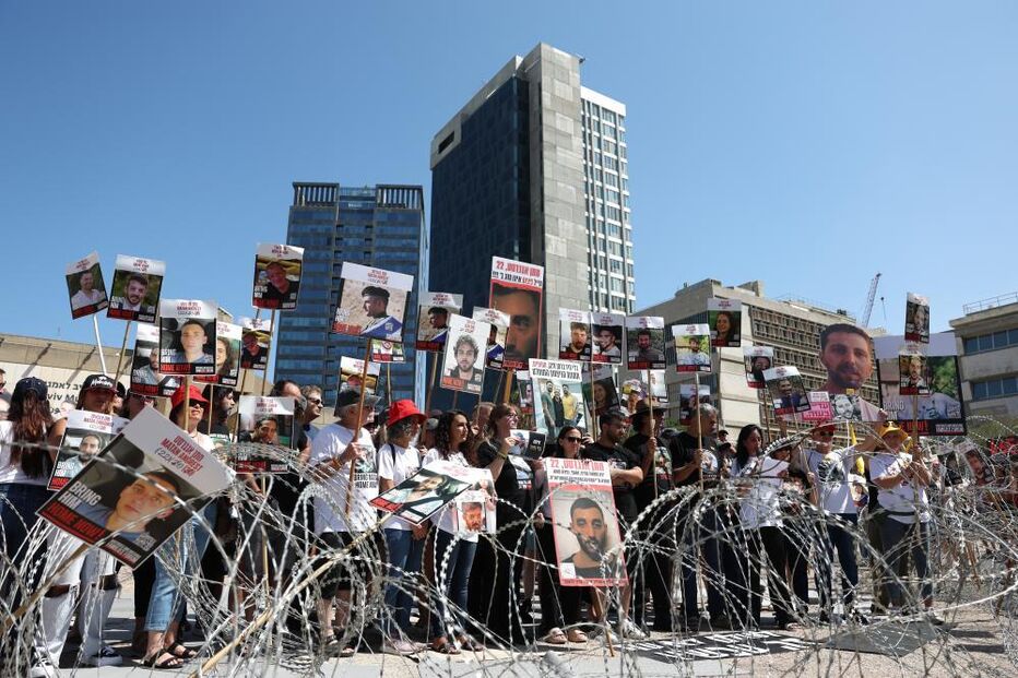Familiares dos reféns manifestaram-se em Telavive para exigir a sua libertação imediata