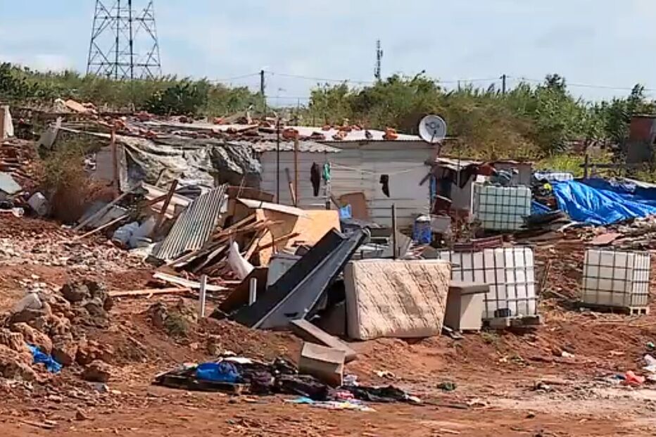 'Teia criminosa': Autarquia de Loures expõe negócio de barracas ilegais no Bairro do Talude