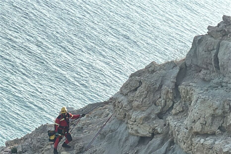 Turistas ficaram presos no meio de um arriba em Vila do Bispo