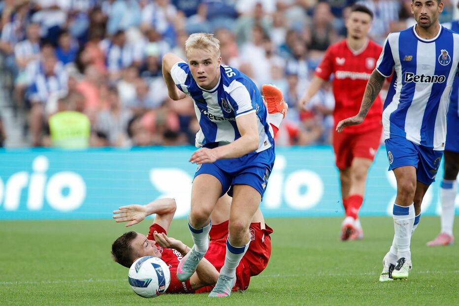 Victor Froholdt tem 19 anos e chegou ao Dragão proveniente do Copenhaga