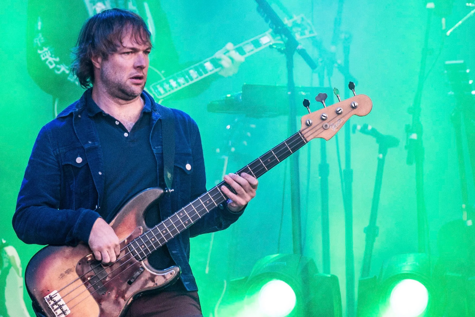 Mickey Madden, ex-Maroon 5, acusado de agressão após polémica com conversas com menores