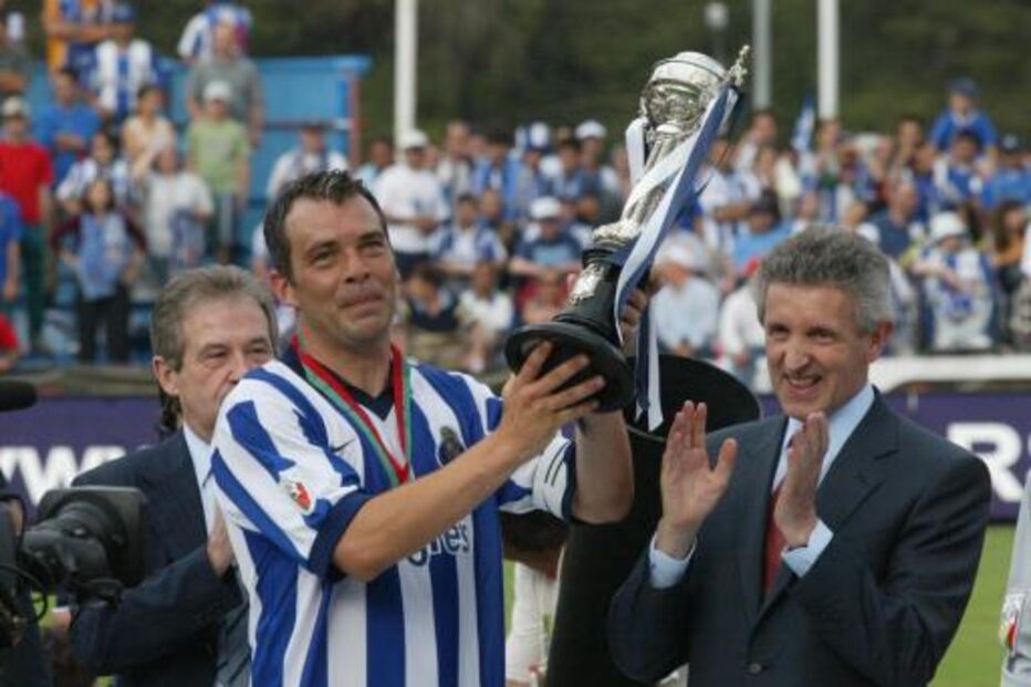 Capitão do FC Porto recebe Taça