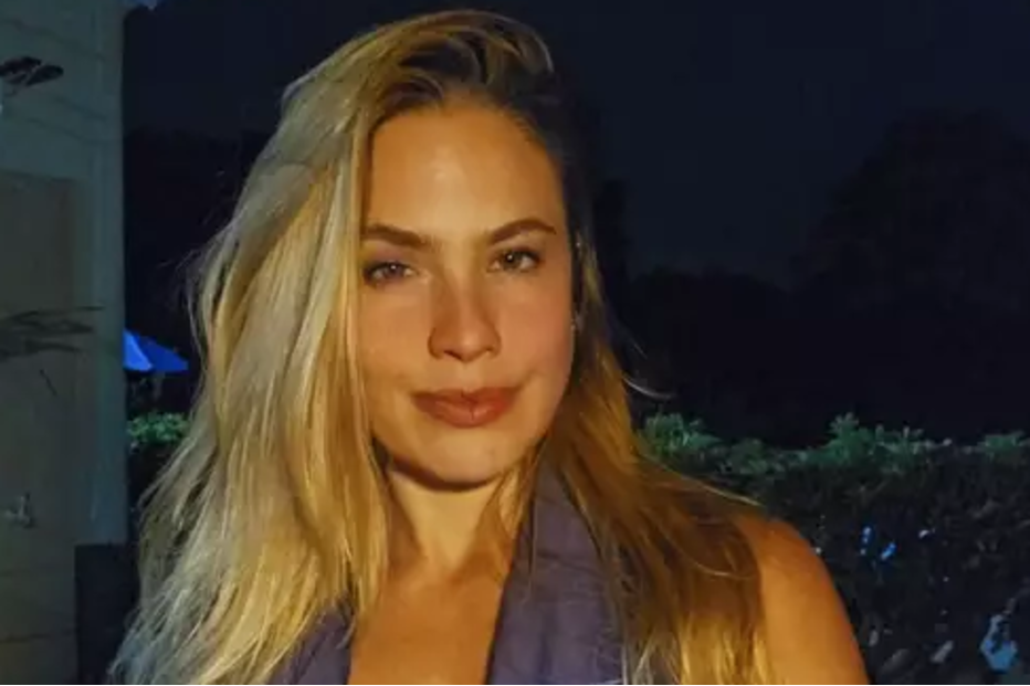 Atriz brasileira, Thaís Vaz, recorda agressão de ex-namorado em Cabo Frio, que a deixou cega de um olho