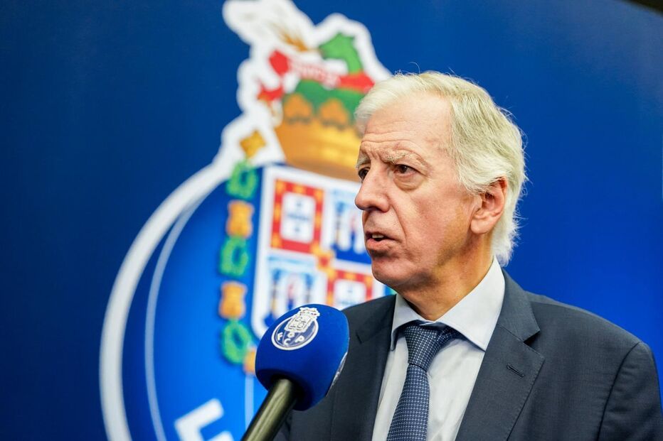 Dirigente do FC Porto admite homenagem a Jorge Costa com retirada da camisola 2