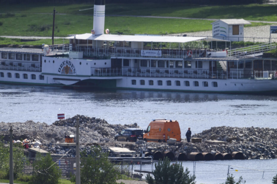 Centro de Dresden evacuado devido a bomba da Segunda Guerra Mundial. 17 mil pessoas retiradas
