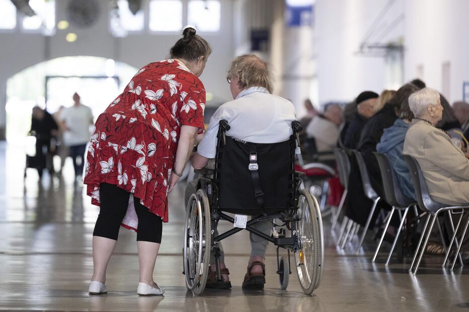 Centro de Dresden evacuado devido a bomba da Segunda Guerra Mundial. 17 mil pessoas retiradas