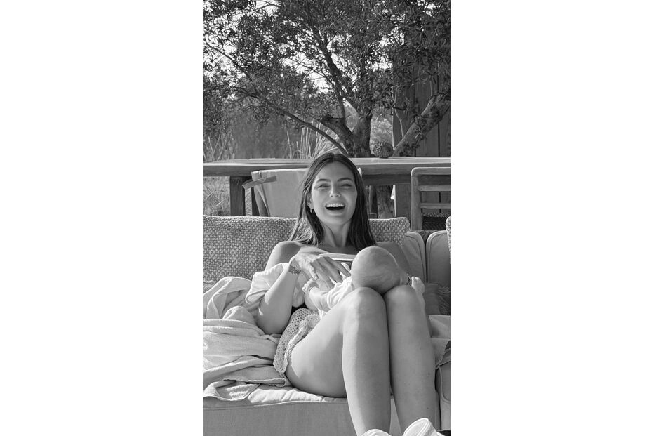 Kelly Piquet e o seu bebé em Portugal