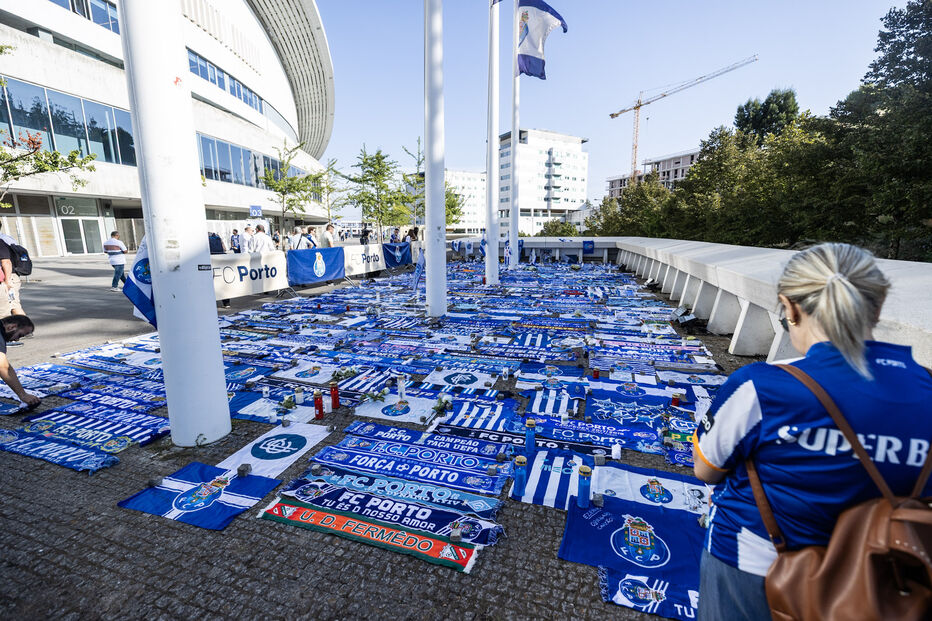 Homenagens a Jorge Costa, no Estádio do Dragão