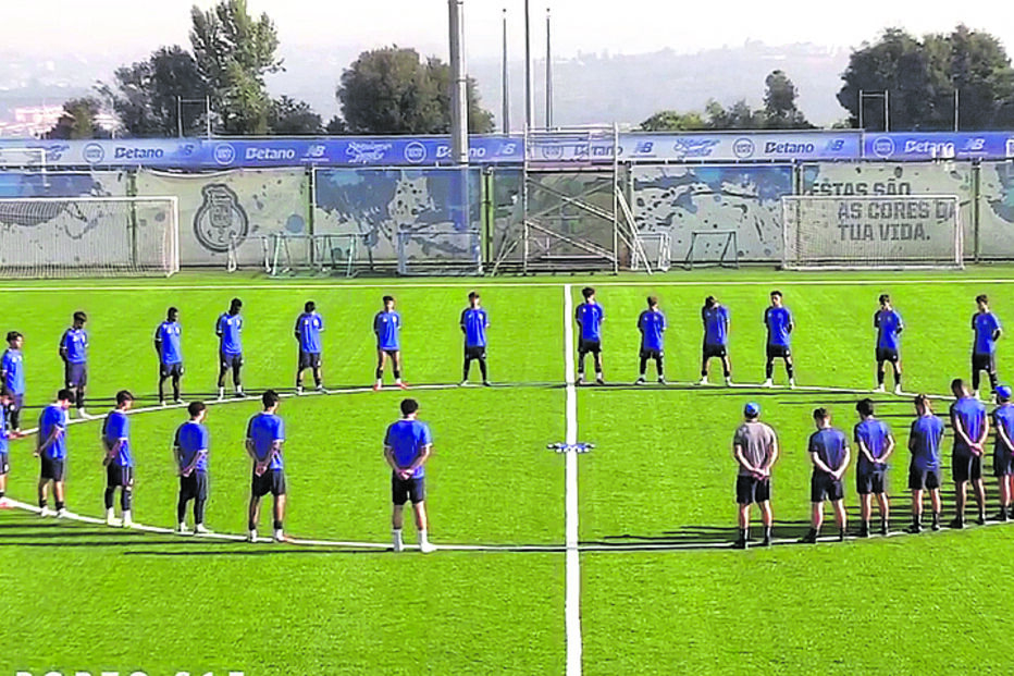 Homenagem a Jorge Costa reúne FC Porto e figuras do futebol