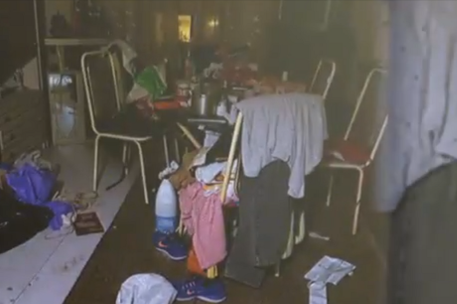 A junta de freguesia da Penha de França e outras instituições estão a par da situação mas nada fazem para ajudar o casal