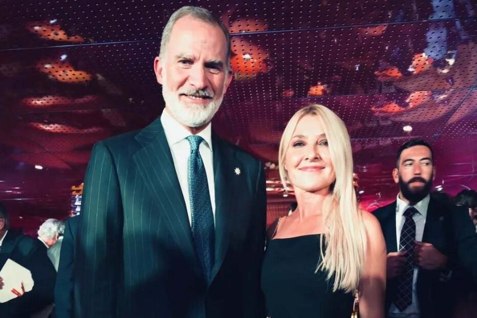 Cayetana Guillén Cuervo revela violação em grupo na infância