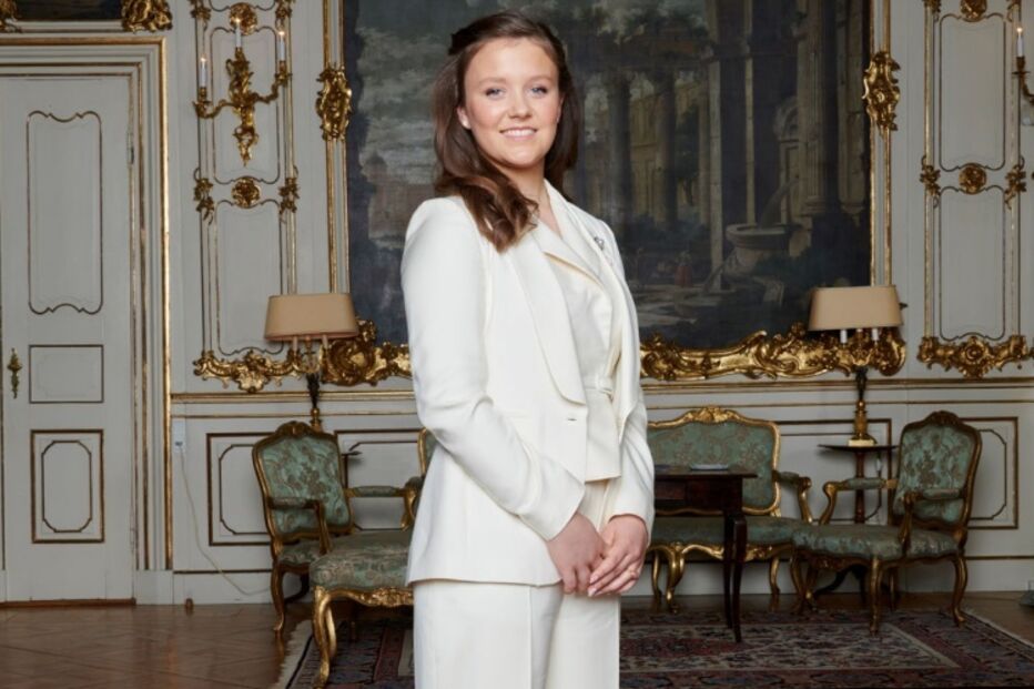 Princesa Isabella da Dinamarca usou camisola com frase controversa no festival de Skanderborg