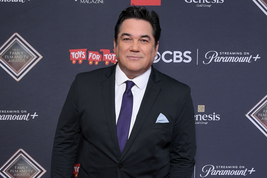 Dean Cain junta-se ao Serviço de Imigração dos EUA para reforçar as deportações