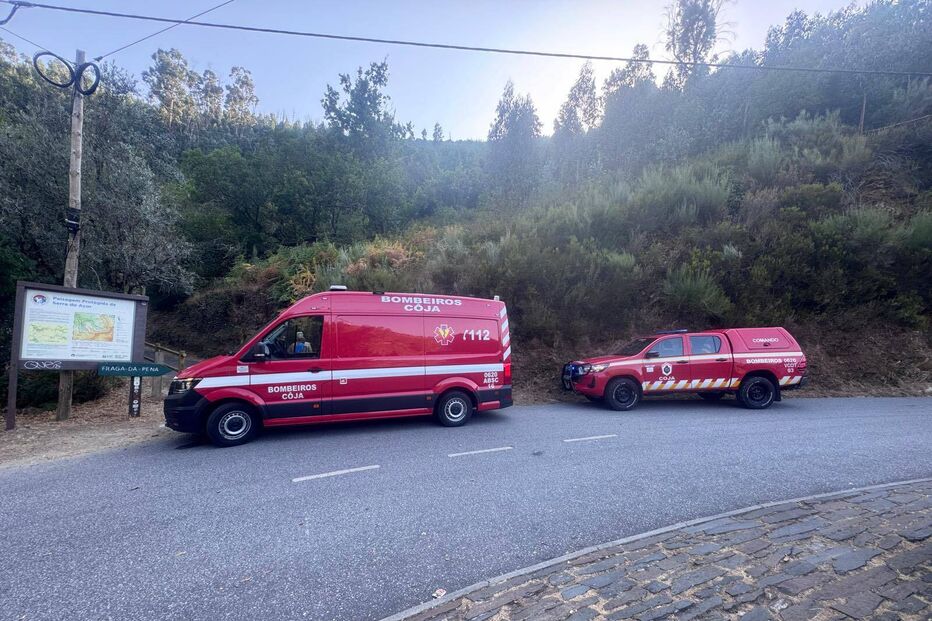 Bombeiros de Coja resgatam criança na Fraga da Pena, Coimbra