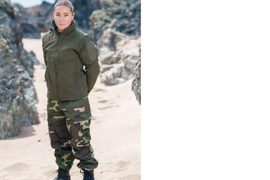 Lucy Spraggan sofre lesão grave nas partes íntimas durante reality show 'SAS: Who Dares Wins'