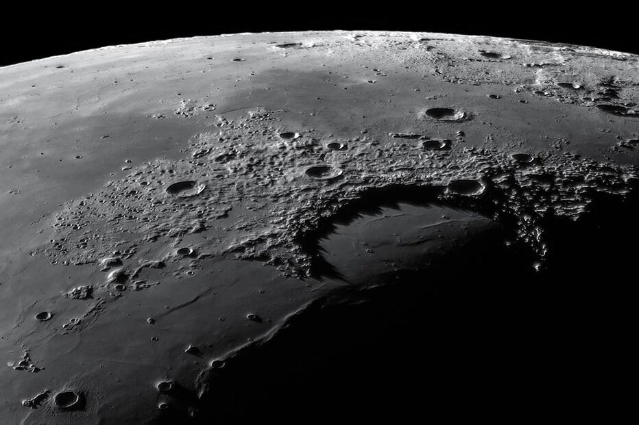 NASA planeia instalar reator nuclear na Lua até 2030 para apoiar missões espaciais