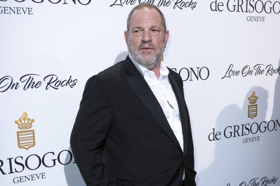 Atriz Julia Ormond recebe 4,75 milhões da Disney por abusos de Harvey Weinstein