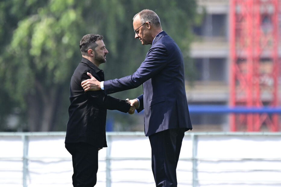 Zelensky fala com líderes europeus e garante apoio de Trump